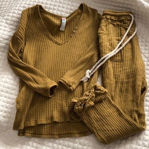 Free people beach lounge set